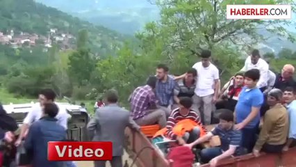 Çocuğunun Gözleri Önünde Kamyon Altında Can Verdi