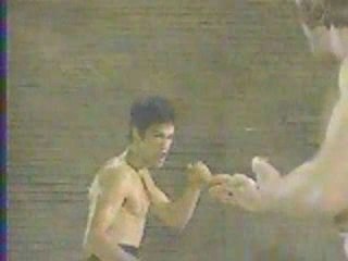 Bruce Lee - vs - Chuck Norris