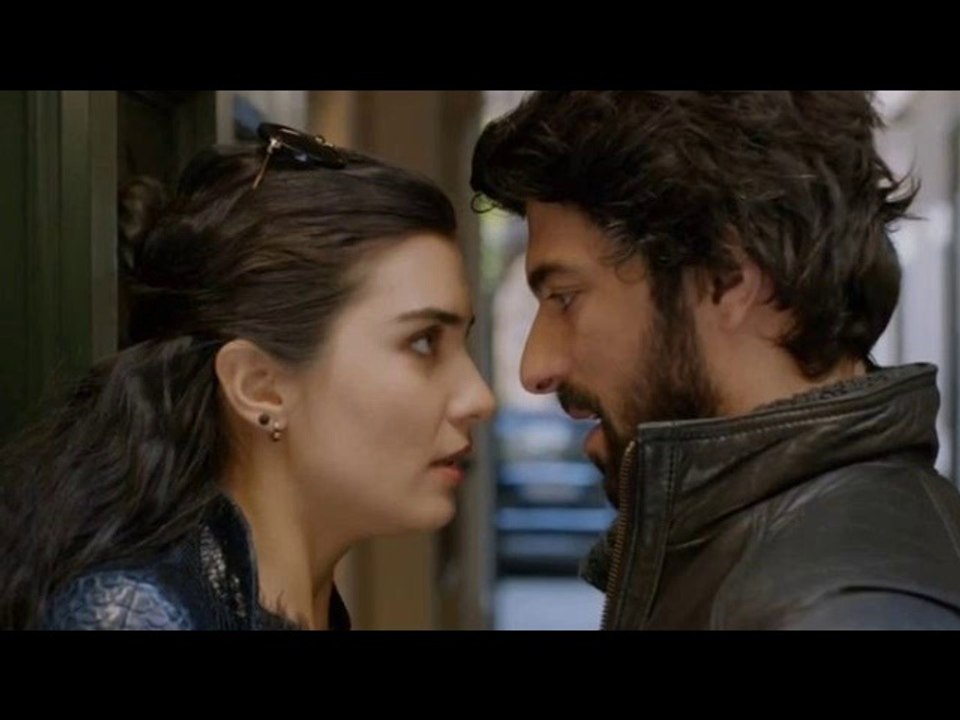 Efkarlı Şair-Ayla Güler -Aşk'tı Adın -Şiir - ( Was love's name- Poetry )