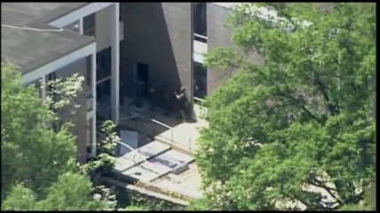 Raw: vehicle rams into Md. TV station