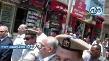 شاهد|| محافظ بنى سويف ومدير الأمن يقودا حملة لإزالة إشغالات الطرق