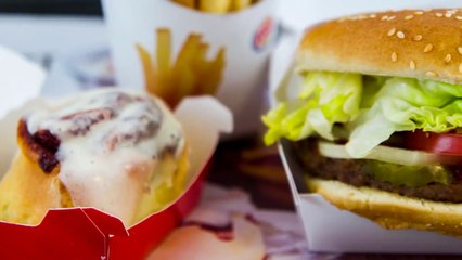 Woman threatens to shoot up Burger King over stale Cinnabon