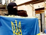 Volunteers with Ukraine's 'Pravy Sektor' head east to fight