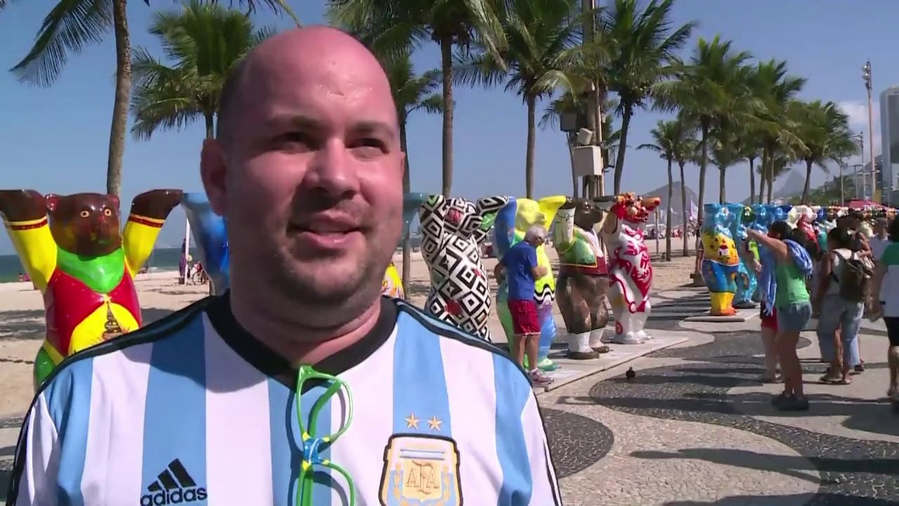Hermanos na diplomacia?