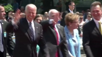 Poroshenko sworn in as Ukraine's new president