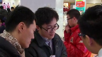 China's ZTE out to narrow the Apple gap