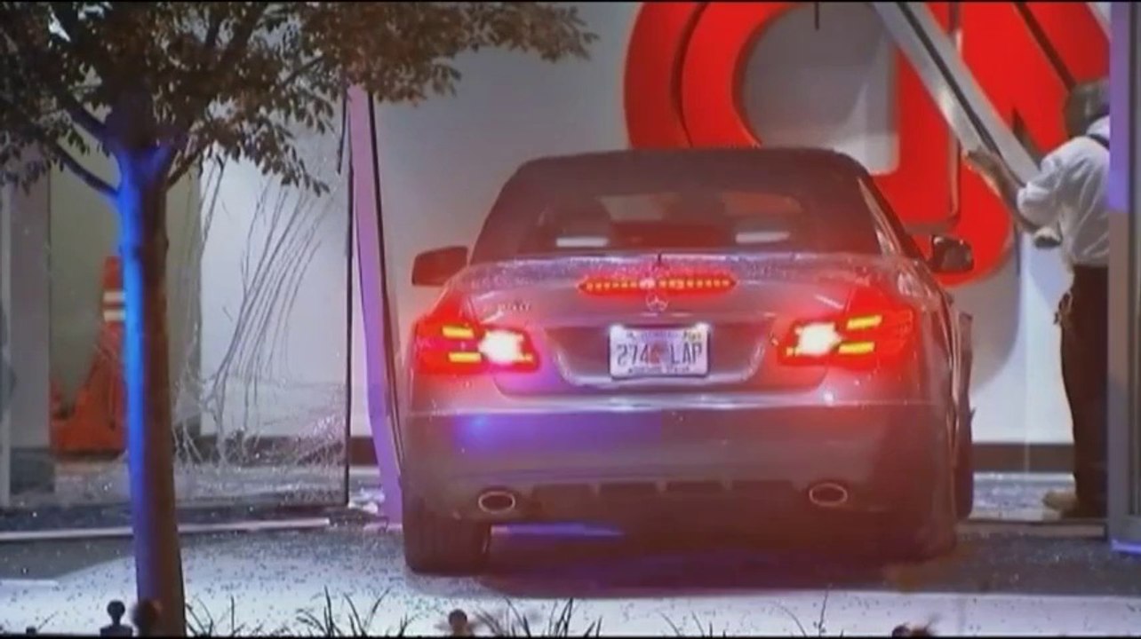 Raw: Car crashes into CNN Center in Atlanta