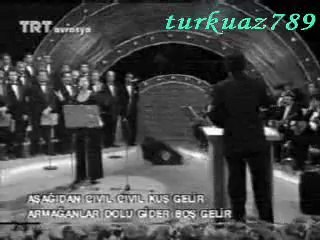 Download Video: Sevim SEÇKİN-Uğrünü Uğrünü Gelir Dereden (Bedir)