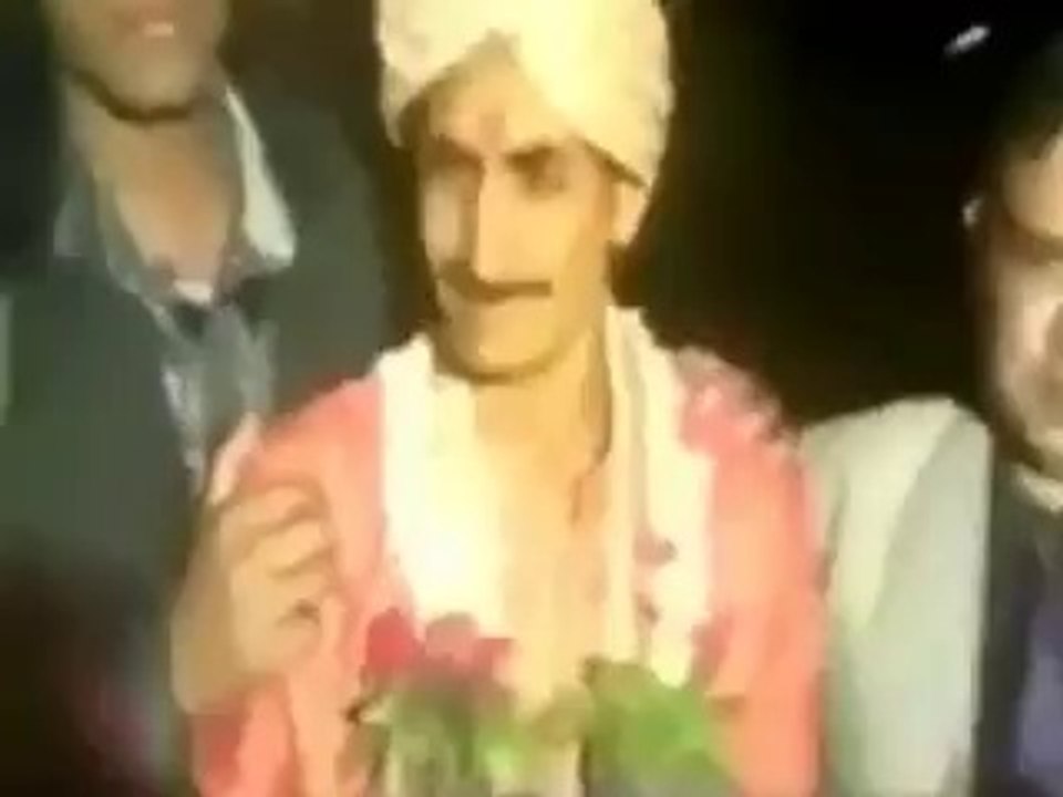 Hahaha True Love... Groom is also crying with his bride...!!!
