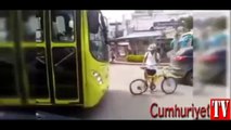 Otobüs şoförünü çileden çıkaran bisikletçinin sonu