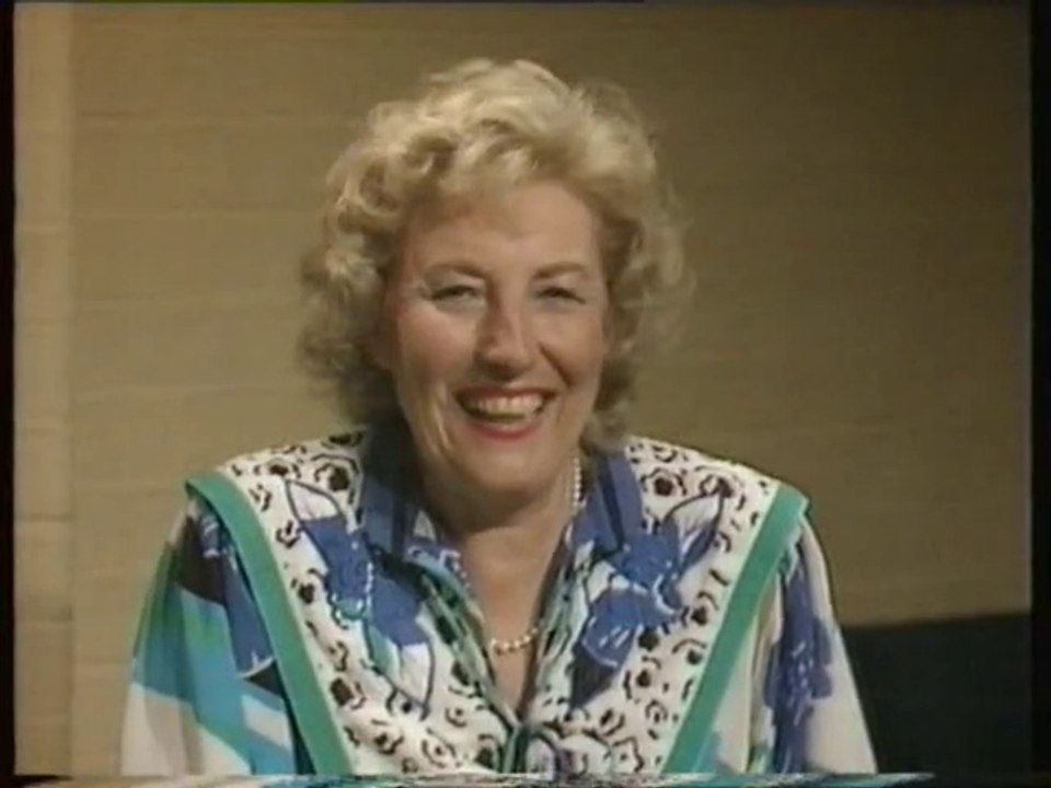 The Paul Daniels Magic Show S07E09 1985 - Dame Vera Lynn / Meir Yedid / Danuta / Wynford Vaughan Thomas / Graham Fletcher