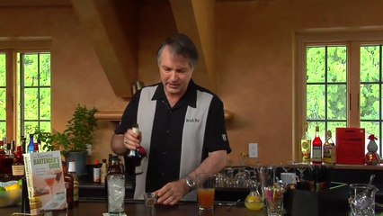 Singapore Sling - The Cocktail Spirit with Robert Hess - Small Screen