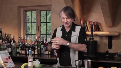 Harvest Moon Cocktail - The Cocktail Spirit with Robert Hess - Small Screen