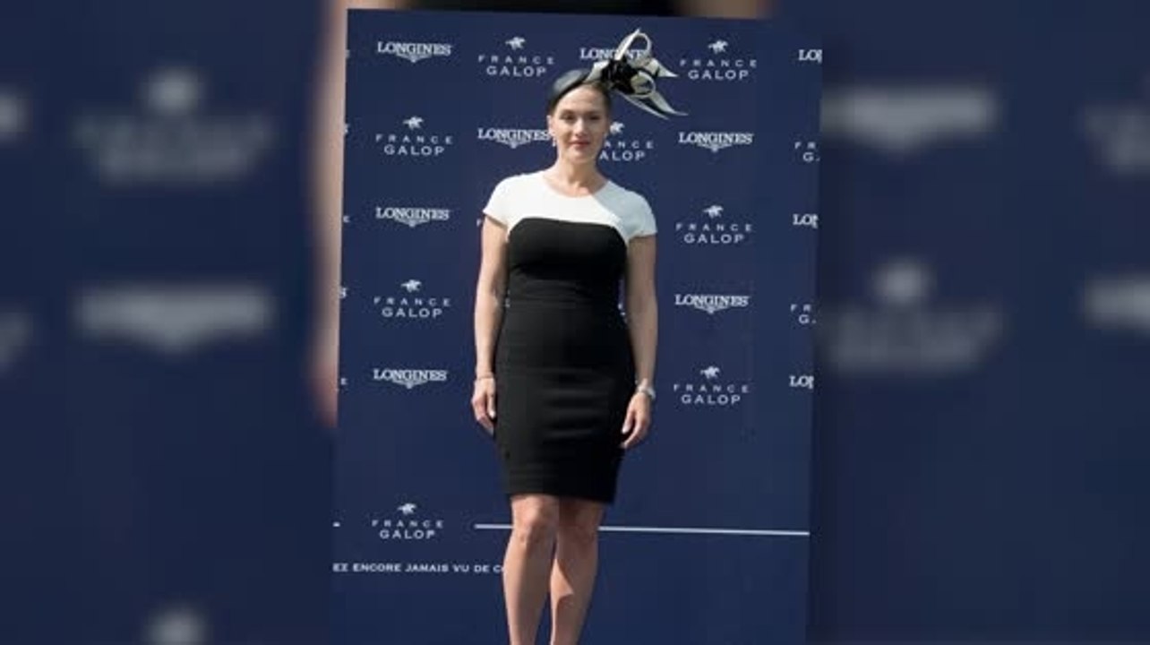 Kate Winslet is the Picture of Elegance at the Prix de Diane