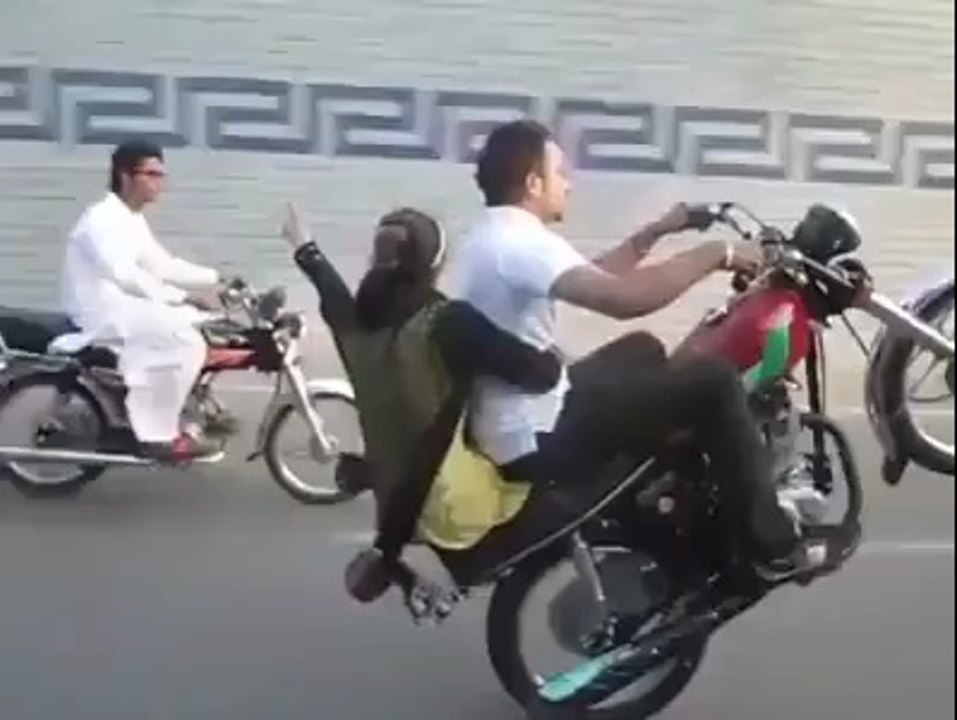 One Wheelie Date