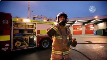 Vivolta - Les recettes extraordinaires des Frères Herbert (Episode 2 la tourte est de retour) - 13-01-2014 15h39 11m (7240)