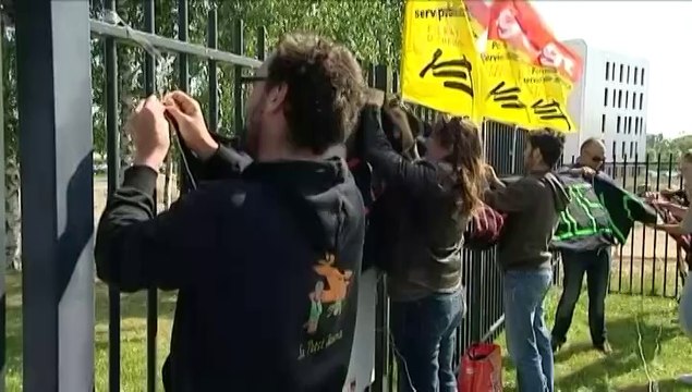 Actions coups de poing des intermittents, de nombreux festivals menacés