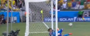 Guillermo Ochoa Amazing Save vs Neymar - Brasil vs Mexico - Mundial Brasil 2014