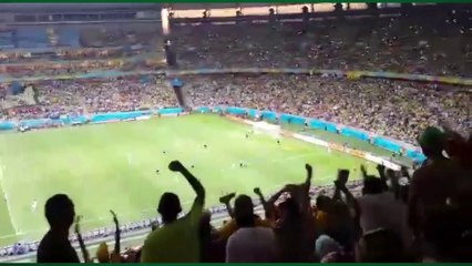 Torcedores mostram lances da Copa