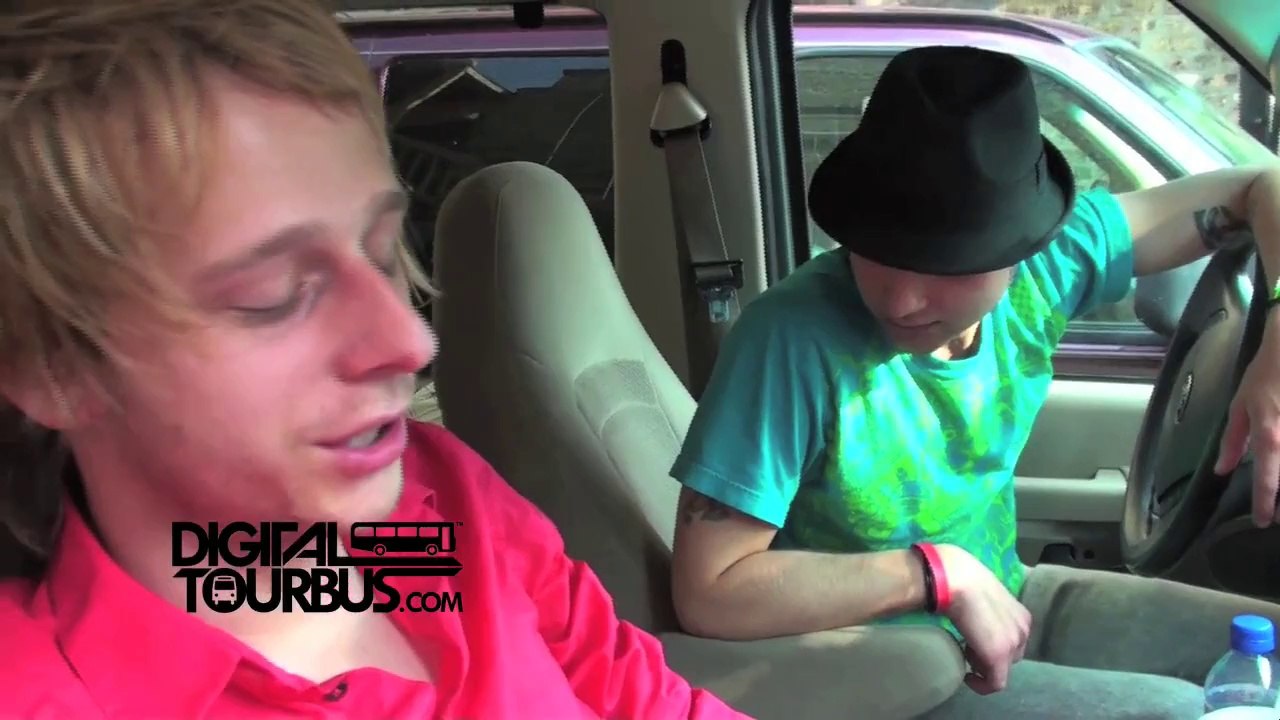 Quietdrive - BUS INVADERS Ep. 18