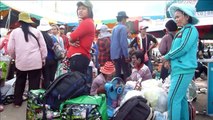 Cambodian exodus from Thailand jumps to nearly 180,000