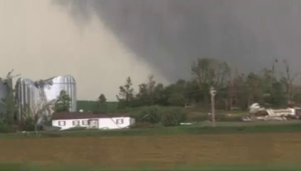 Rencontre entre deux tornades dans le Nebraska