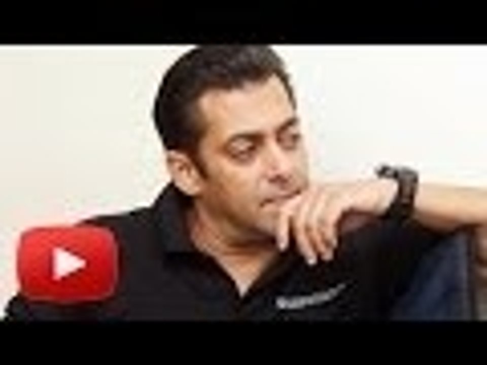 Salman Khan IGNORES Talking About His Ex Girlfr...