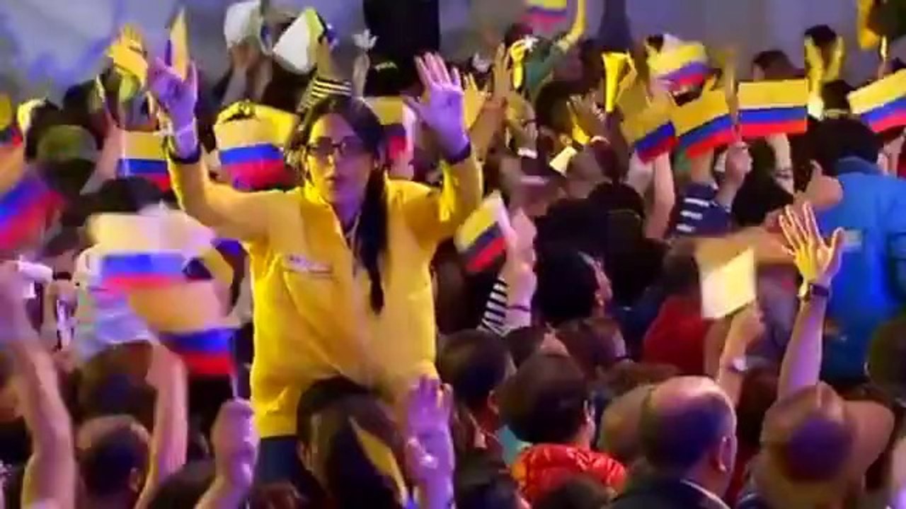 Santos re-elected in Colombian poll