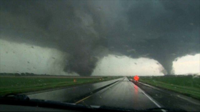 Deux tornades jumelles au Nebraska