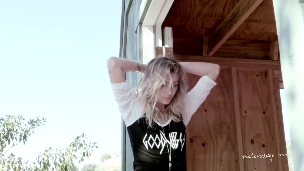 Cailin Russo for MATE the Label campaign (Spring-Summer 2014) BTS video