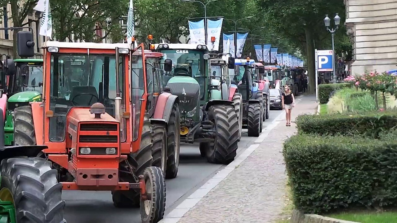 L'A1 et l'A25 ralenties par des agriculteurs