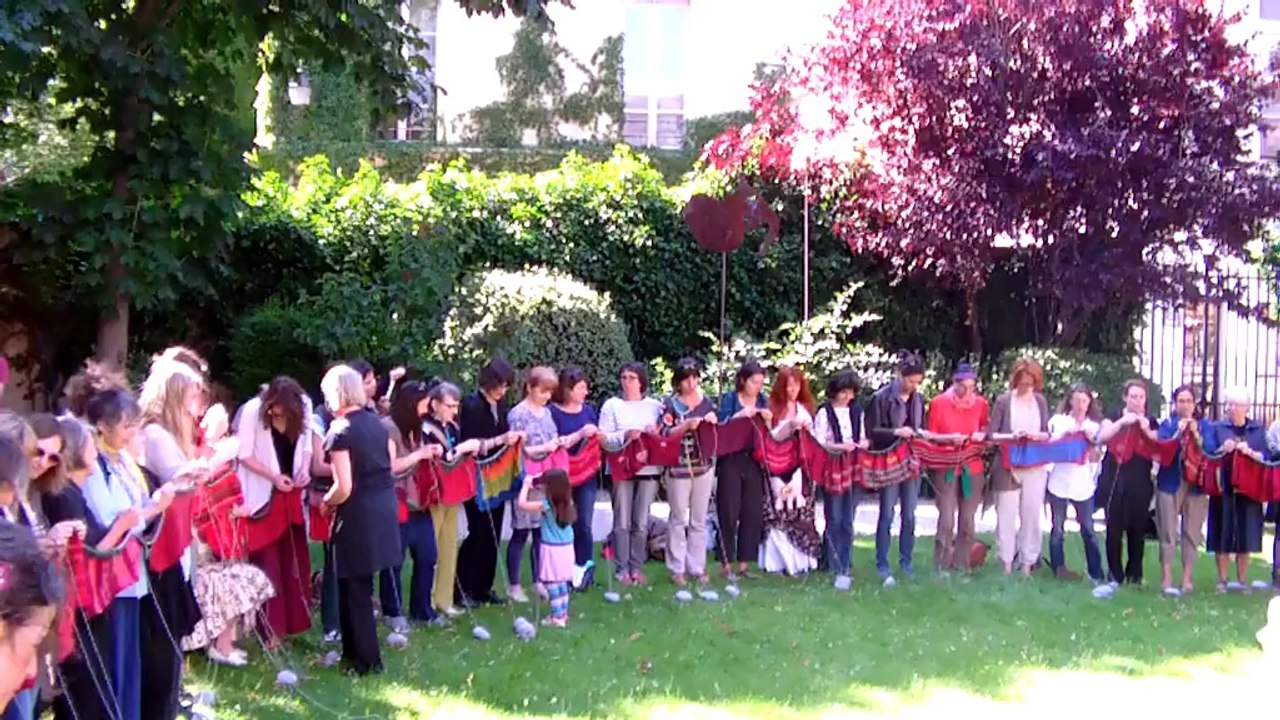 own our own urban time paris france knitting circle 2014