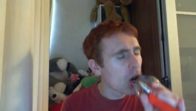 Wiwi égratigne closer than close de Rosie Gaines