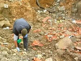 Toplu mezardan 63 kişi çıkarıldı