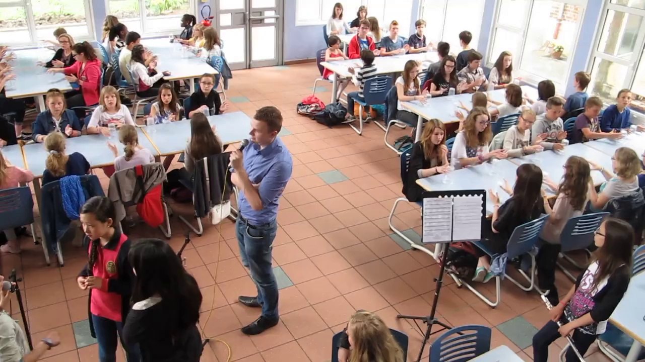 Cup Song au collège Paul-Duez de Cambrai