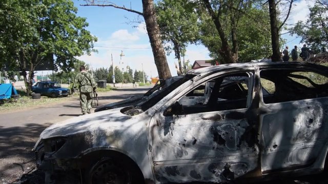 Church in Ukraine's Slavyansk damaged by shelling