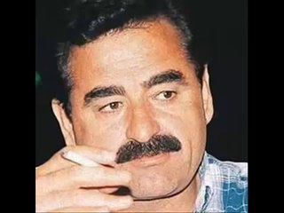 Ibrahim Tatlises - Gidecegim bu ellerden