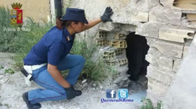 Roma - vittima di un branco si lancia dal 2° piano, salva