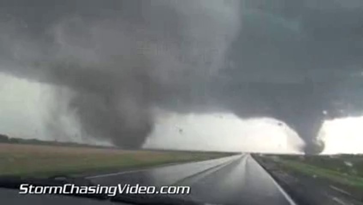Une double tornade