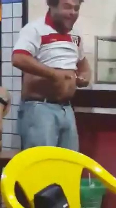 Jukebox Brazilian Guy lost in a bar