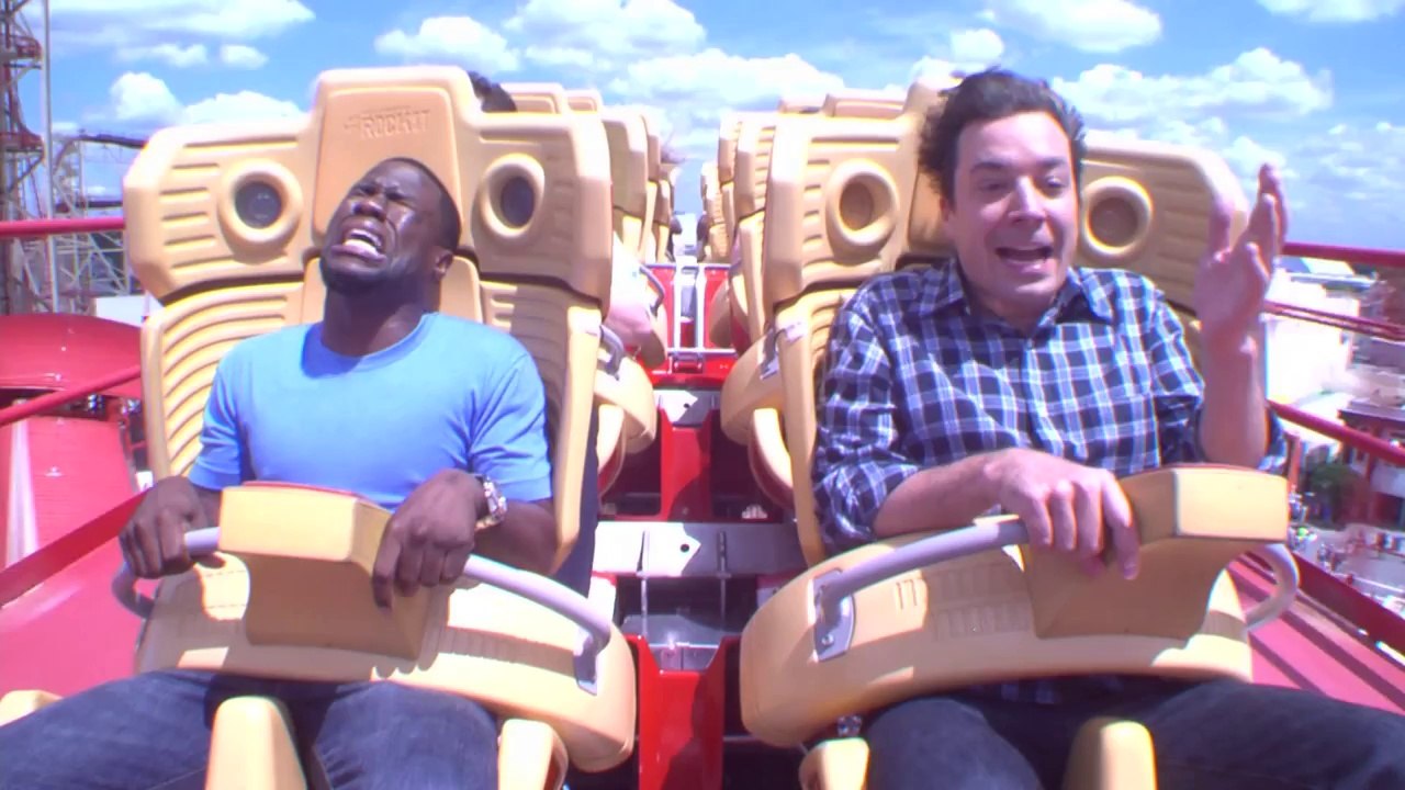 Jimmy Fallon et Kevin Hart dans des montagnes russes... Violent!