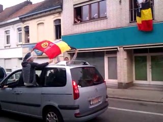 Mouscron: ambiance dans le centre-ville après la victoire de la Belgique contre l'Algérie