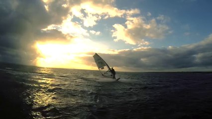 Shortyshort2  Freestyle Actions - Windsurf