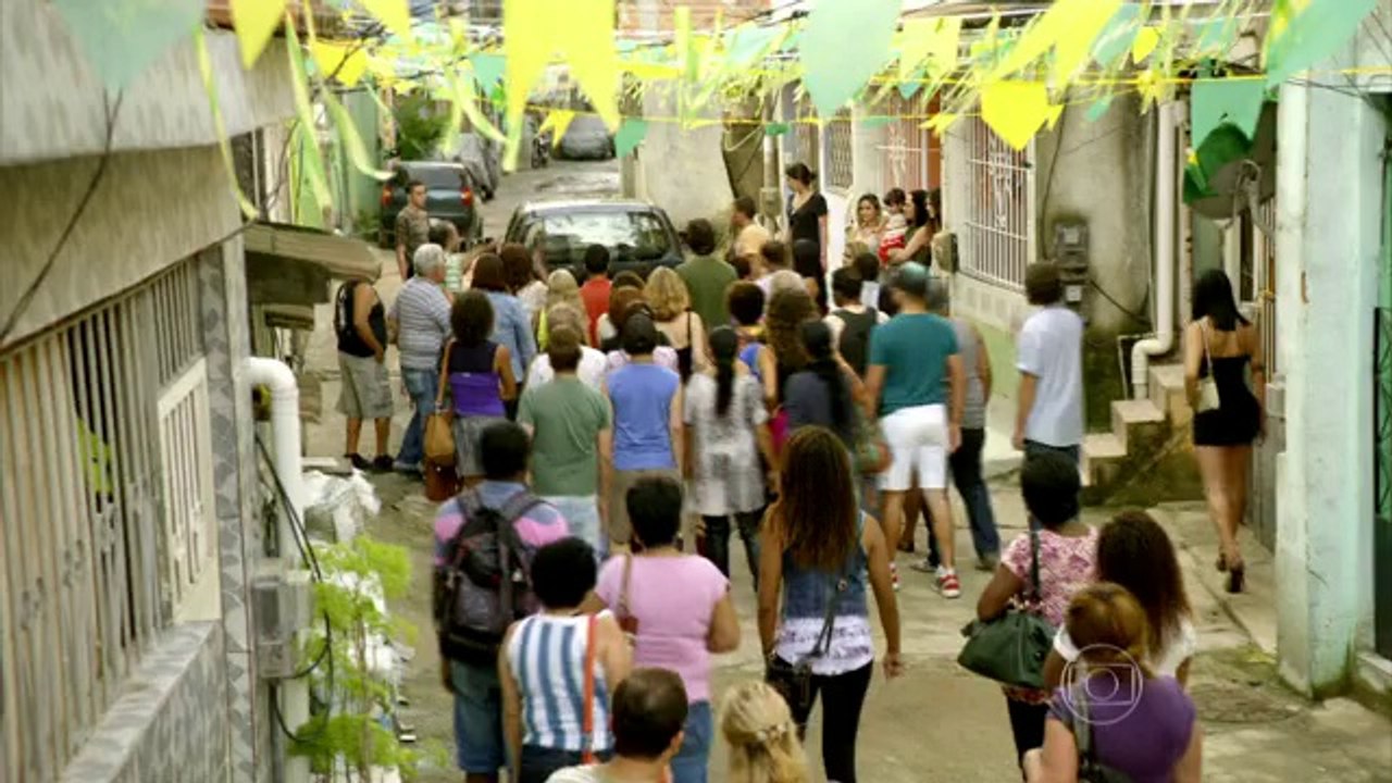Assistir "Em Família" 14/06/2014 Capítulo 114 1º Parte