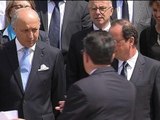 Quand Fabius pique la place de Hollande pour la photo de famille - 18/06