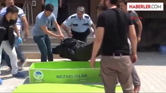 Arkadaşlarıyla Alkol Aldığı Evde Sabah Cesedi Bulundu
