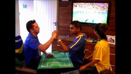 Brezilya - Hrvatistan Maçını Kör ve Sağır Arkadaşa Anlatan Güzel İnsan