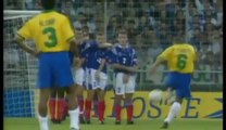 Roberto Carlos vs Physics Roberto (Carlos scored this free kick 17 years ago today. Was it one of the best ever?)
