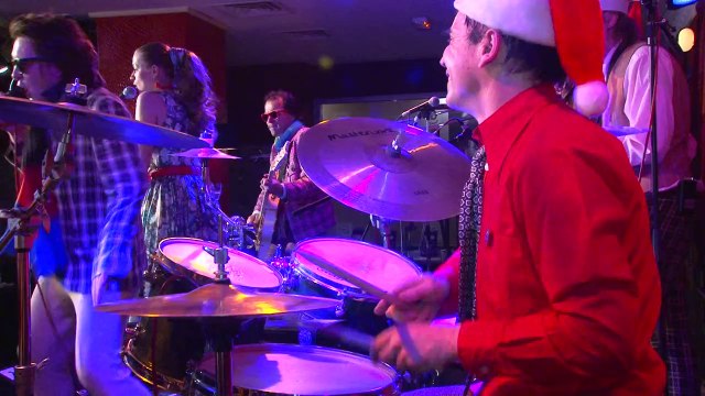 Девчонка - девчоночка - Группа СТИЛЯГИ BAND