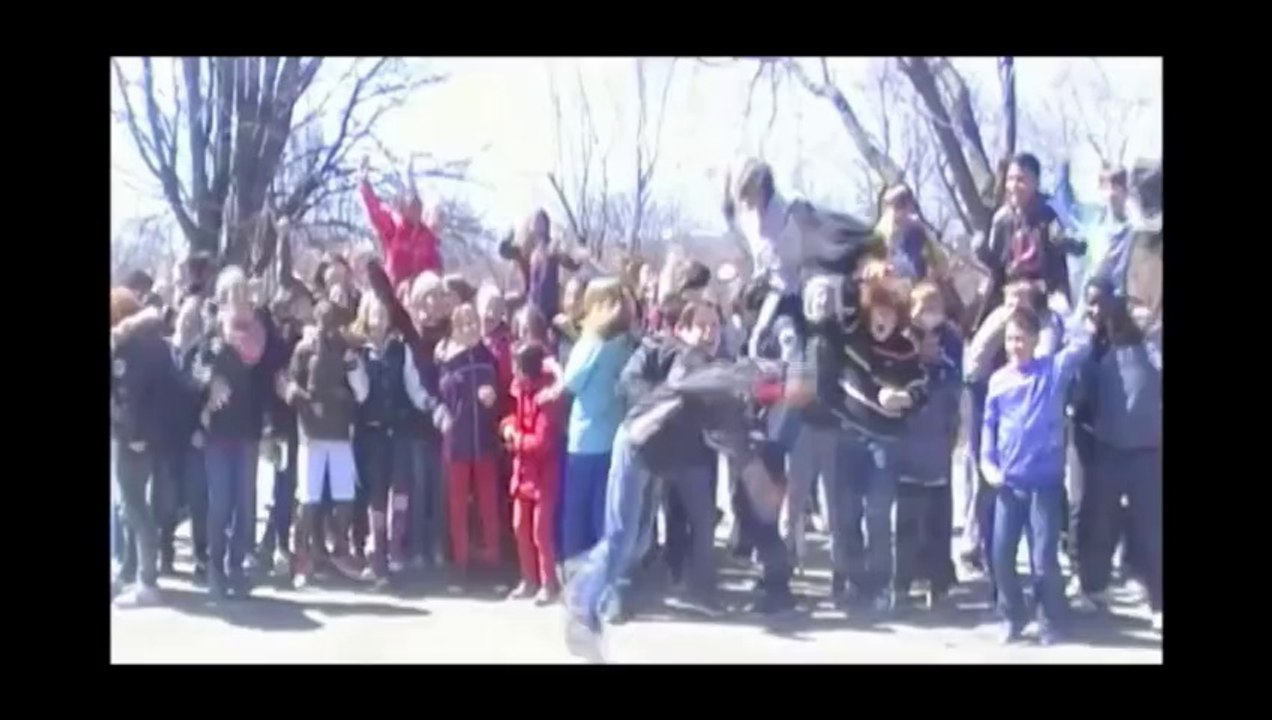 Dernier Concert des 6e Année. École Le Plateau Montreal. Chanson "Happy"